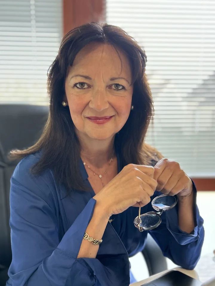 Corinne Cloix en cabinet